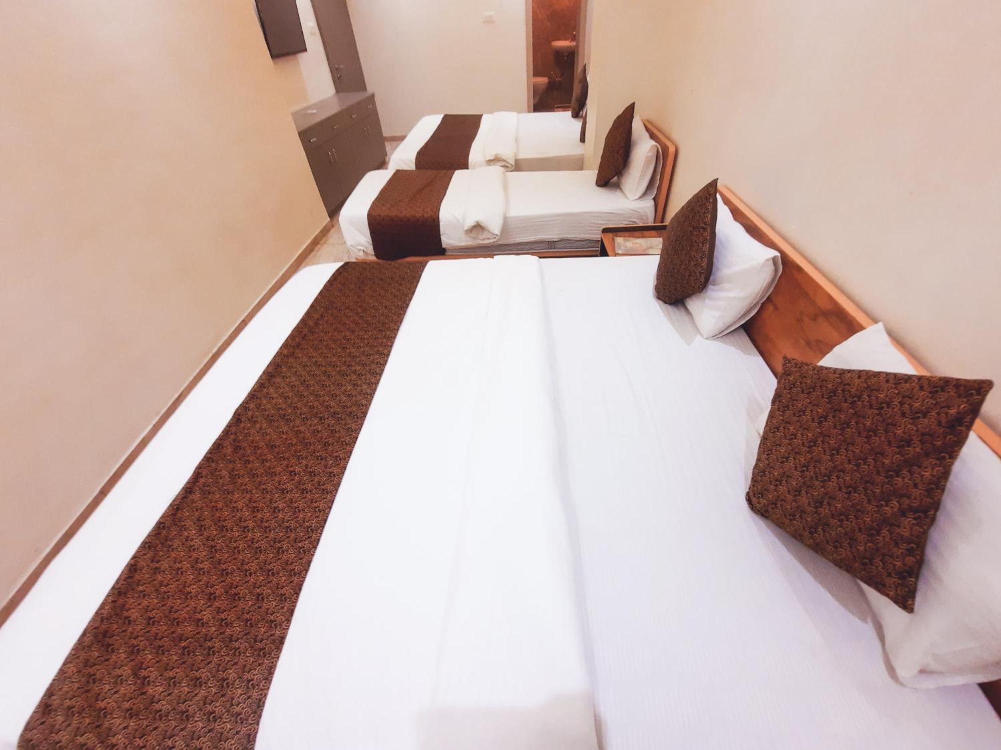 Hotel Nova Pride Райкот Екстериор снимка
